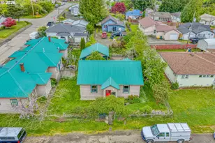 1170 N Baxter St, Coquille, OR 97423 - Photo 4