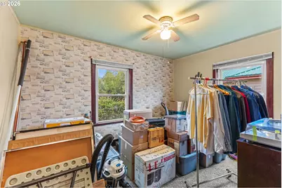 1170 N Baxter St, Coquille, OR 97423 - Photo 18