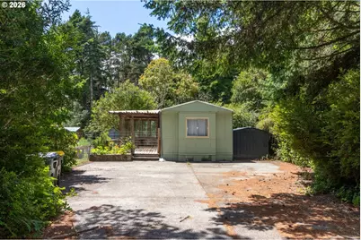 4842 Seapine Dr, Florence, OR 97439 - Photo 2
