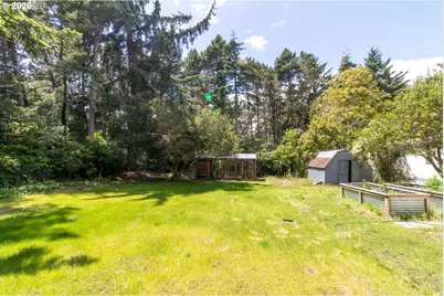 4842 Seapine Dr, Florence, OR 97439 - Photo 32