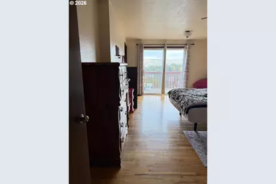 1814 SW 45th St, Pendleton, OR 97801 - Photo 2
