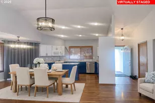 1241 E Southview Heights Dr, La Center, WA 98629 - Photo 6