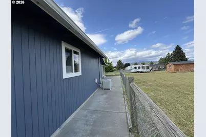 Bennett, Goldendale, WA 98620 - Photo 6