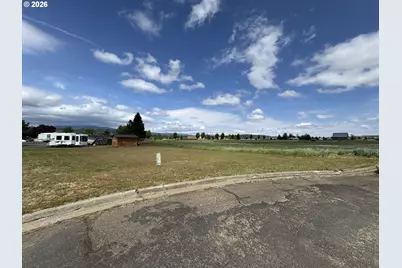 Bennett, Goldendale, WA 98620 - Photo 38