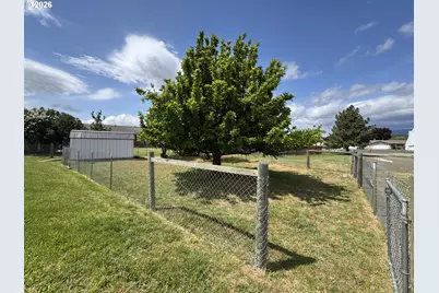 Bennett, Goldendale, WA 98620 - Photo 10