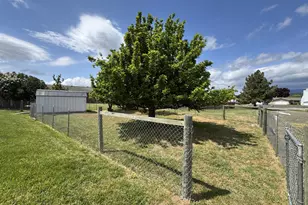 1238 Bennett Dr, Goldendale, WA 98620 - Photo 10