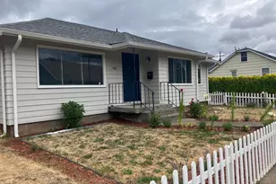152 W C St, Springfield, OR 97477 - Photo 4