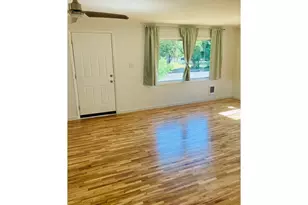 152 W C St, Springfield, OR 97477 - Photo 26