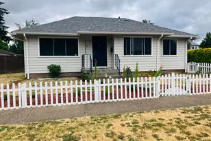 152 W C St, Springfield, OR 97477 - Photo 1