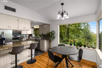1225 SW Rivington Dr, Portland, OR 97201 - Photo 10
