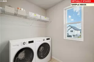 638 Merriott Ln, Woodburn, OR 97071 - Photo 10