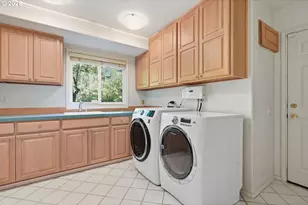 19158 Megan Pl, Lake Oswego, OR 97034 - Photo 22