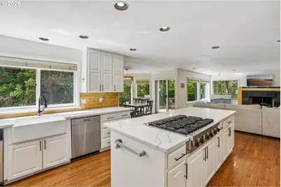 19158 Megan Pl, Lake Oswego, OR 97034 - Photo 14