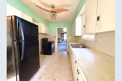 1321 California Ave, Coos Bay, OR 97420 - Photo 12