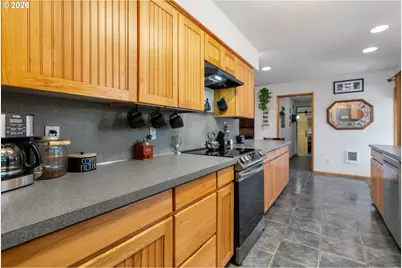 903 Hostetler Way, The Dalles, OR 97058 - Photo 8