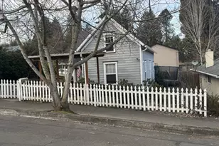 1895 Buck St, West Linn, OR 97068 - Photo 4