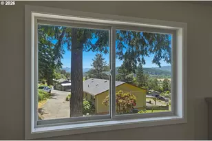 1991 Hazel St, Myrtle Point, OR 97458 - Photo 34