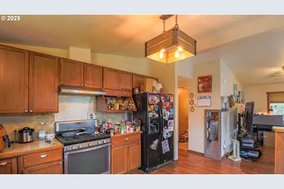 62150 Olive Barber Rd, Coos Bay, OR 97420 - Photo 12