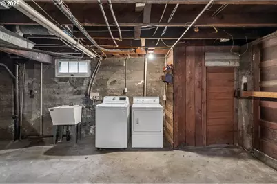 326 NE 26th Ave, Portland, OR 97232 - Photo 38