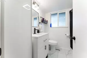 11760 SW King George Dr, Portland, OR 97224 - Photo 12