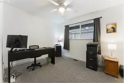 11760 SW King George Dr, Portland, OR 97224 - Photo 14