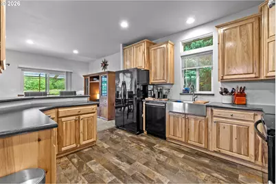 8008 NE 179th St #12, Battle Ground, WA 98604 - Photo 16