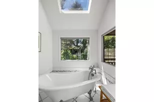4105 Woodhill Ct, Lake Oswego, OR 97035 - Photo 20