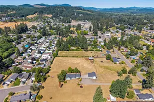 25156 E Bolton Rd, Veneta, OR 97487 - Photo 42