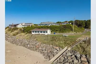 225 Monterey Ave, Lincoln City, OR 97367 - Photo 32