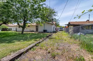 1976 Burdette Dr, Roseburg, OR 97471 - Photo 44