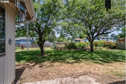 1976 Burdette Dr, Roseburg, OR 97471 - Photo 42