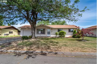 1976 Burdette Dr, Roseburg, OR 97471 - Photo 1