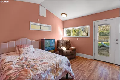 16627 SE Bush St, Portland, OR 97236 - Photo 32