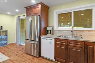 16627 SE Bush St, Portland, OR 97236 - Photo 14