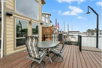 331 NE Bridgeton #10, Portland, OR 97211 - Photo 30