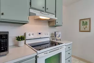 17822 NW Lakeway Ct, Beaverton, OR 97006 - Photo 4