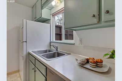 17822 NW Lakeway Ct, Beaverton, OR 97006 - Photo 20