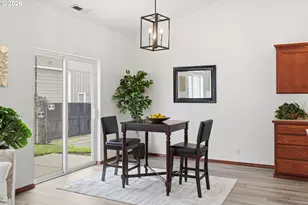 2989 Dahlia Ln, Eugene, OR 97404 - Photo 10