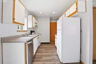 231 SE Elliott Ave, Gresham, OR 97080 - Photo 10