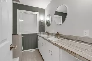5238 SW Vacuna St, Portland, OR 97219 - Photo 14