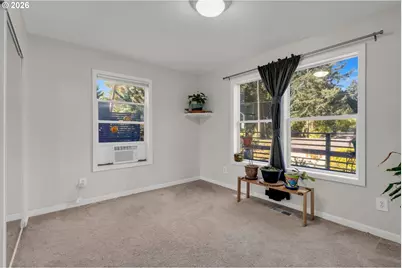 5238 SW Vacuna St, Portland, OR 97219 - Photo 14
