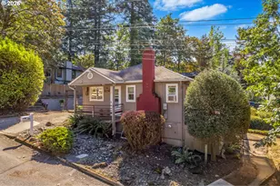 5238 SW Vacuna St, Portland, OR 97219 - Photo 38