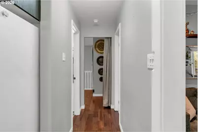 5238 SW Vacuna St, Portland, OR 97219 - Photo 12
