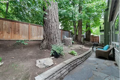 2613 Beacon Hill Dr, West Linn, OR 97068 - Photo 2