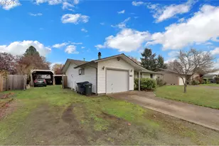 1113 Candlelight Dr, Eugene, OR 97402 - Photo 2