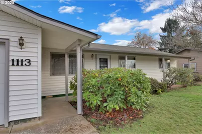 1113 Candlelight Dr, Eugene, OR 97402 - Photo 4