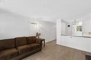 12638 NW Barnes Rd, Portland, OR 97229 - Photo 16