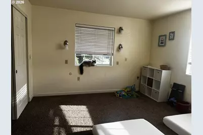 51 SW Brantley Dr, Winston, OR 97496 - Photo 10