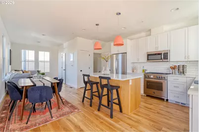 520 NE 56th Ave, Portland, OR 97213 - Photo 8