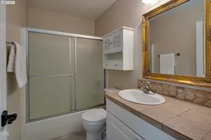 747 E Black Butte Ave, Sisters, OR 97759 - Photo 16